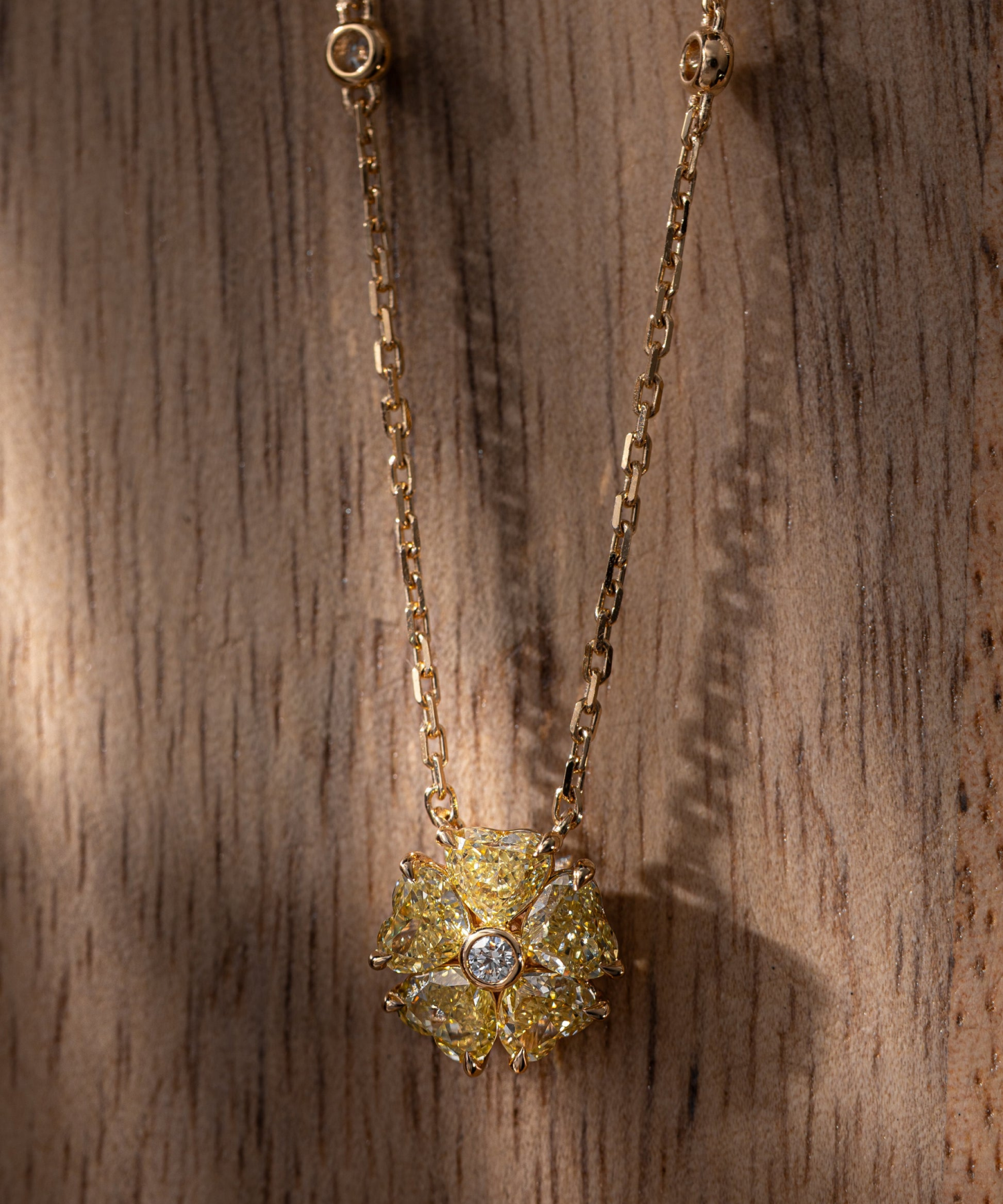 Chevalier Bloom Necklace 3