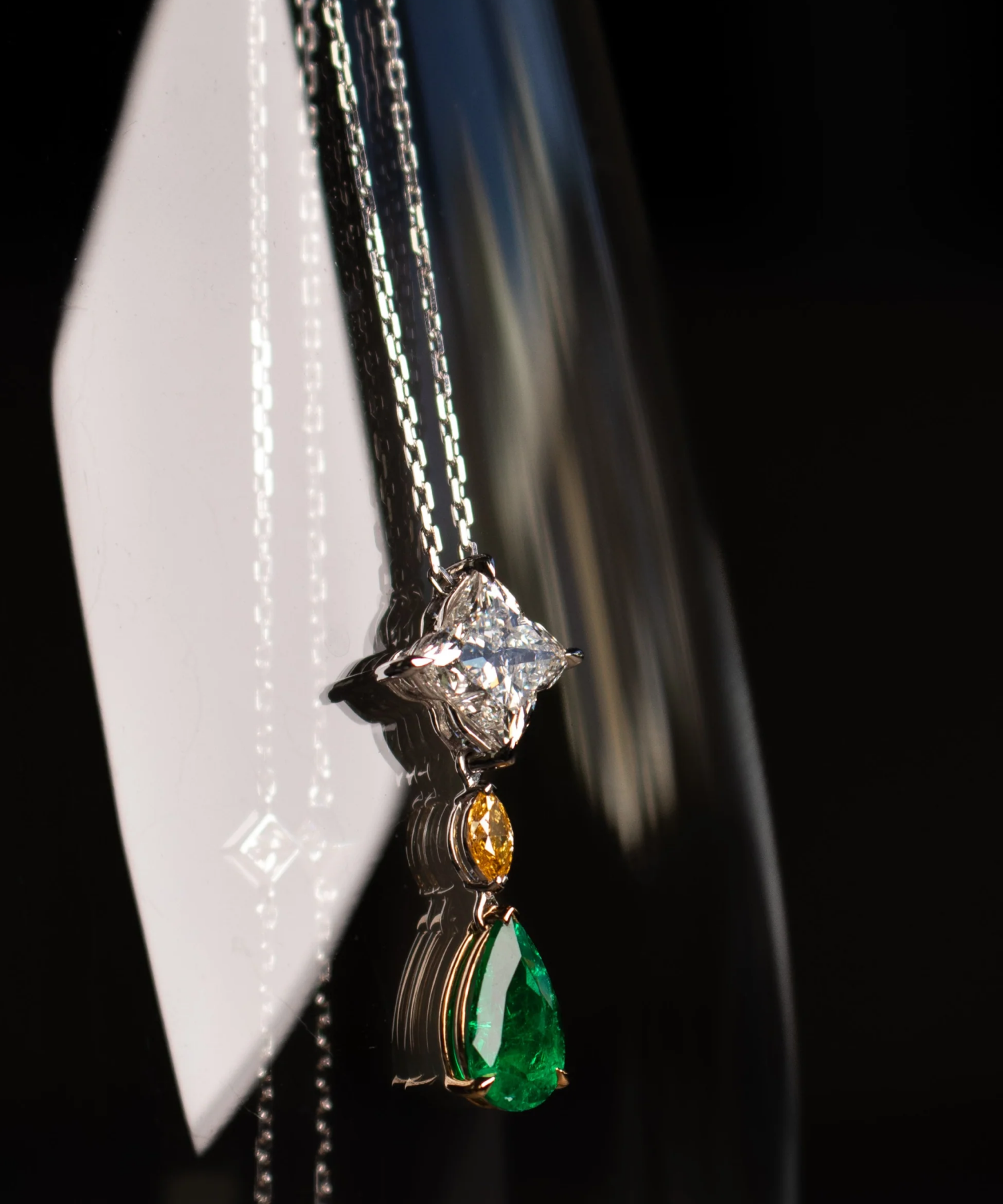 Verdant Star Necklace 4
