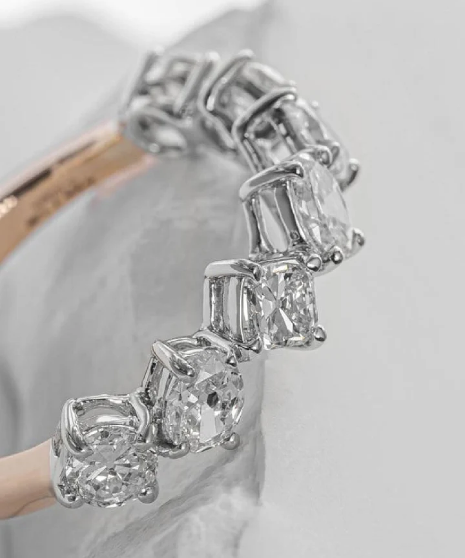 The Cascade Half Eternity Band 3