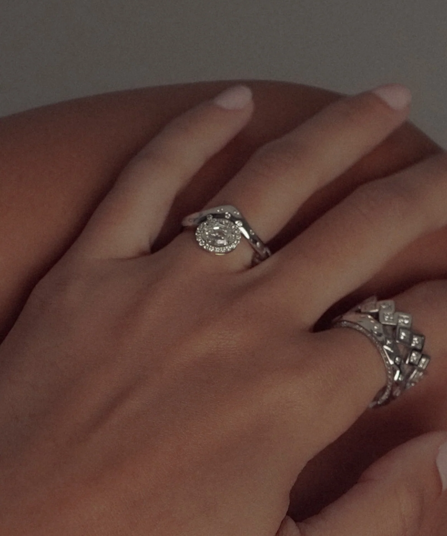 The Signature Halo Ring 1
